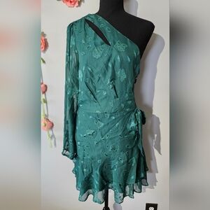 NWT City Studio Georgette Asymetrical Shoulder Dress Size 17